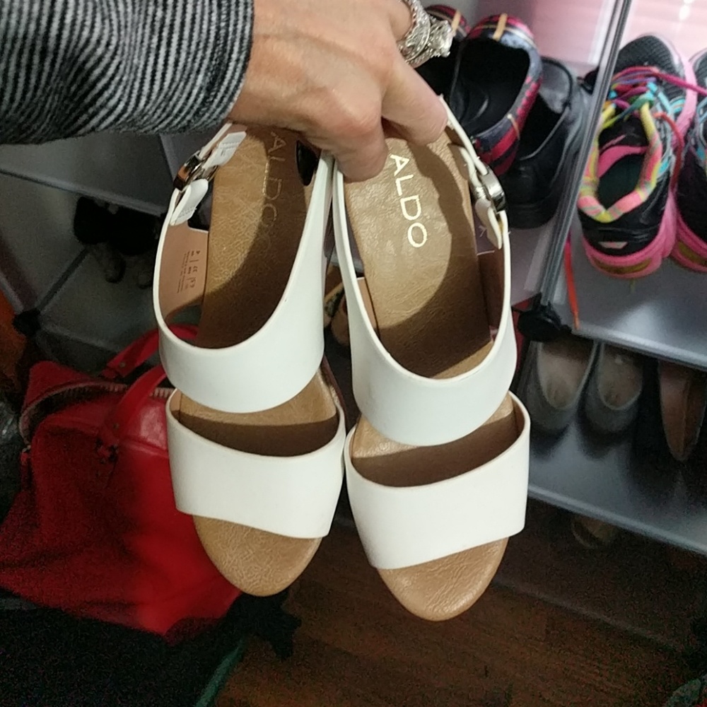 Aldo wedges